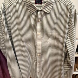 UNTUCKit Men's Shirt with Green and White Stripes